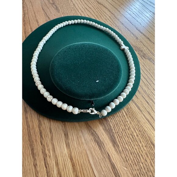 White Howlite Beaded Necklace With Cross Accent & Lobster Clasp Closure - Picture 4 of 7